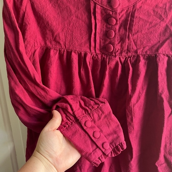 Scarlet Darkness High Neck Peasant Top - Picture 4 of 6